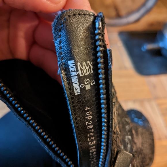 Leather Ecco Boots, snakeskin effect US 9/40 - Picture 4 of 5